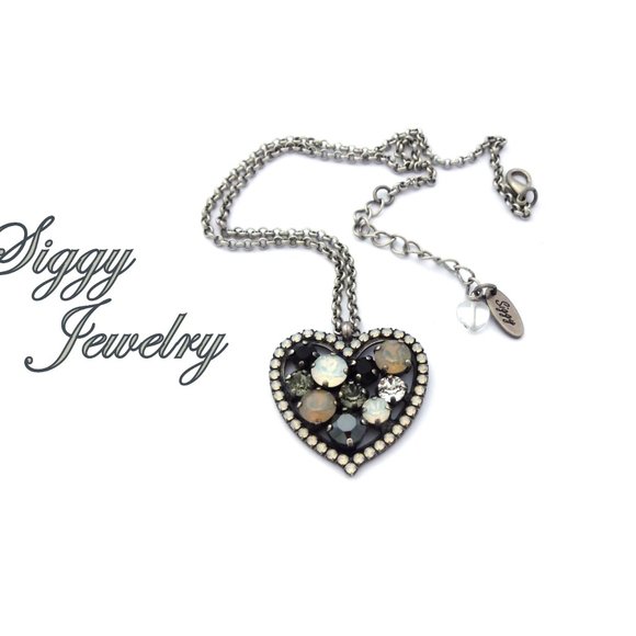 Swarovski Crystal Heart Pendant, Multi Stone Halo - Picture 3 of 7